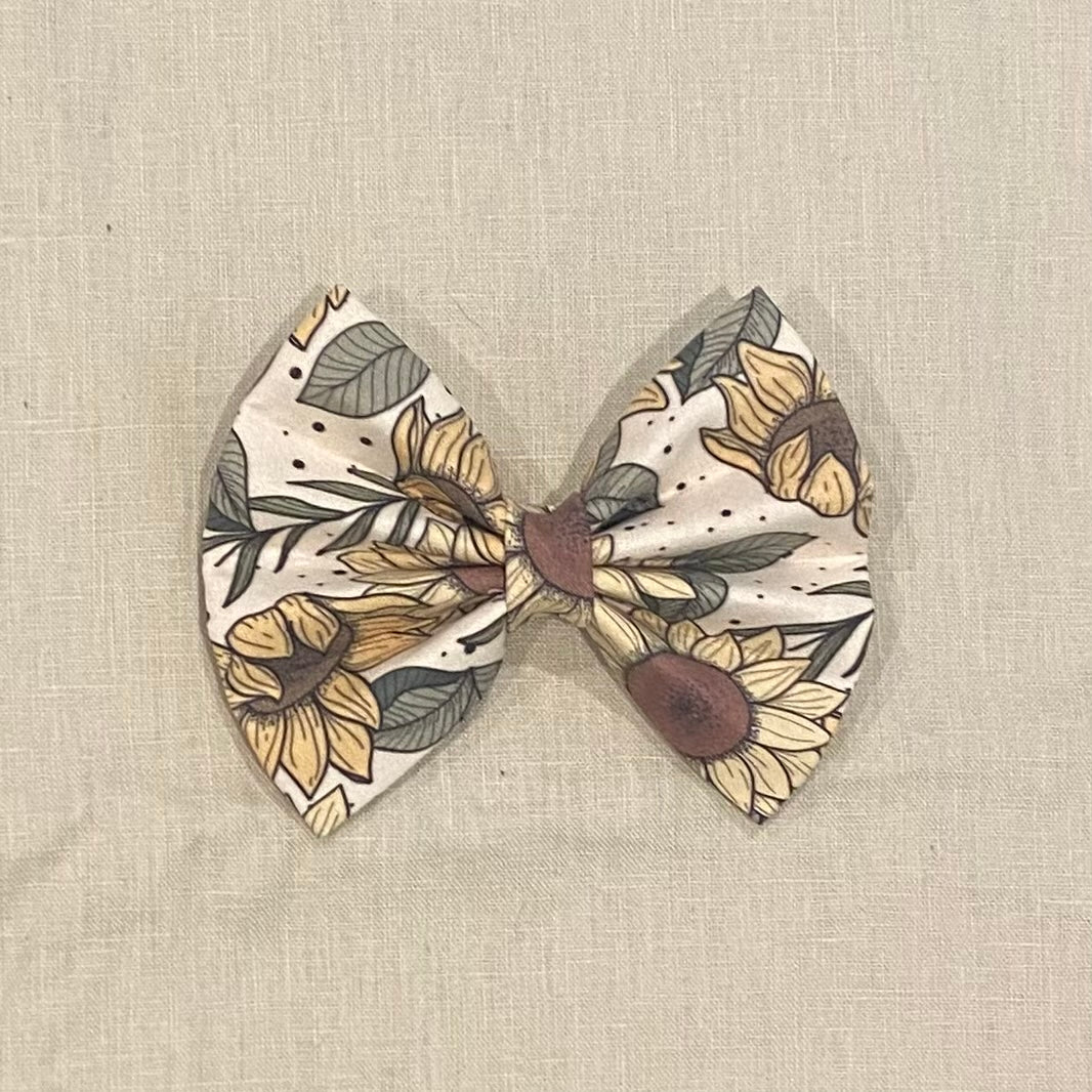 Sunflower Bow Tie