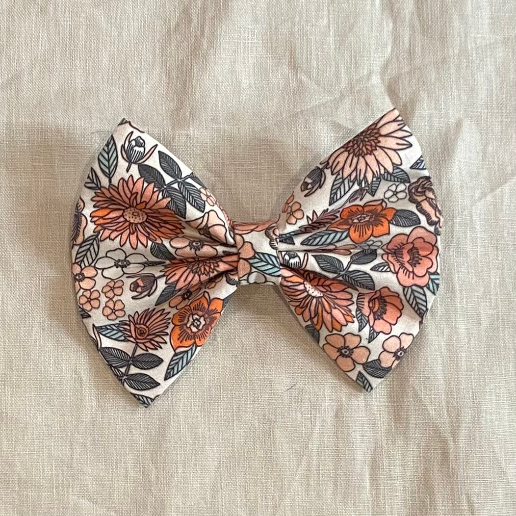 Maple Bow Tie